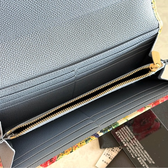 Dolce & Gabbana Long Floral Wallet - Picture 14 of 15